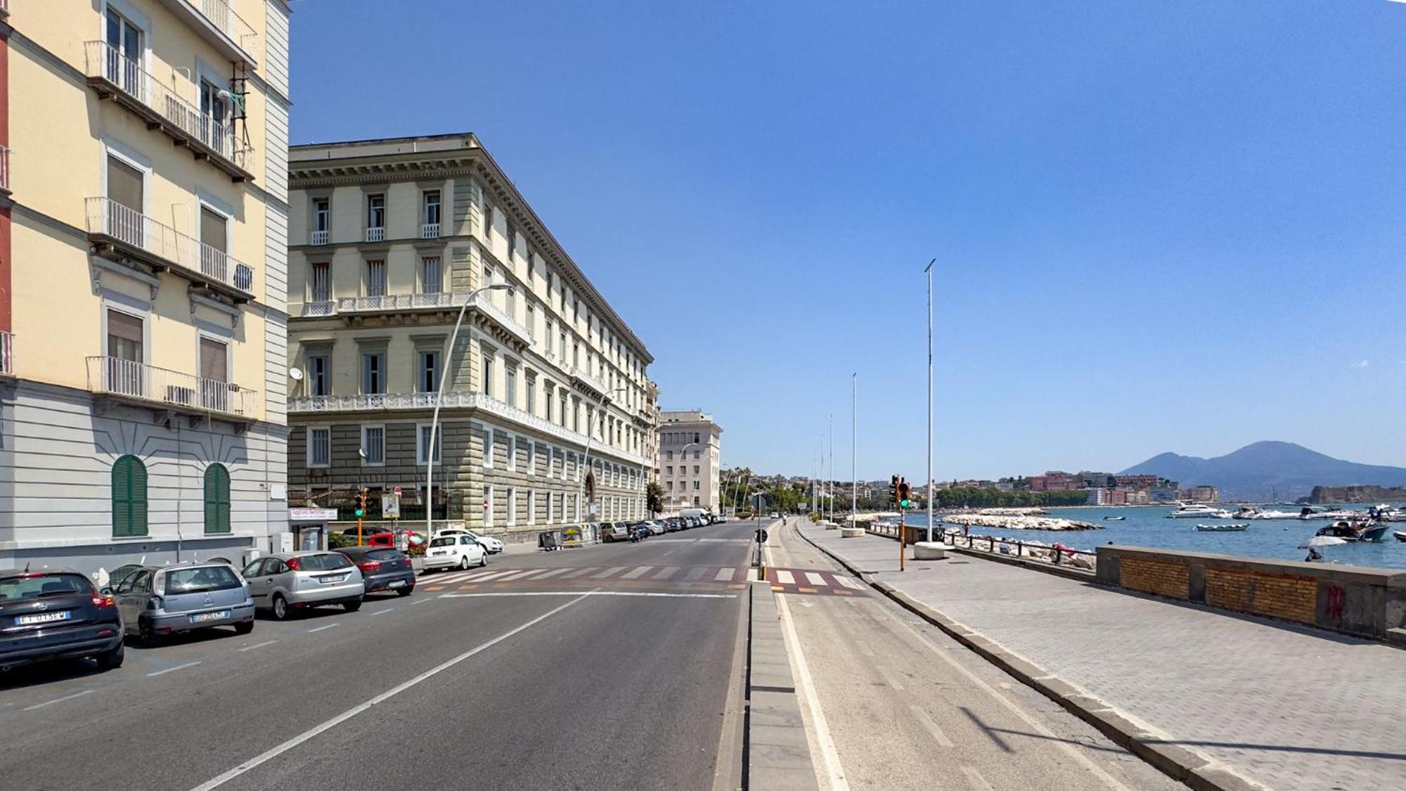 Galiani 20 * Napels